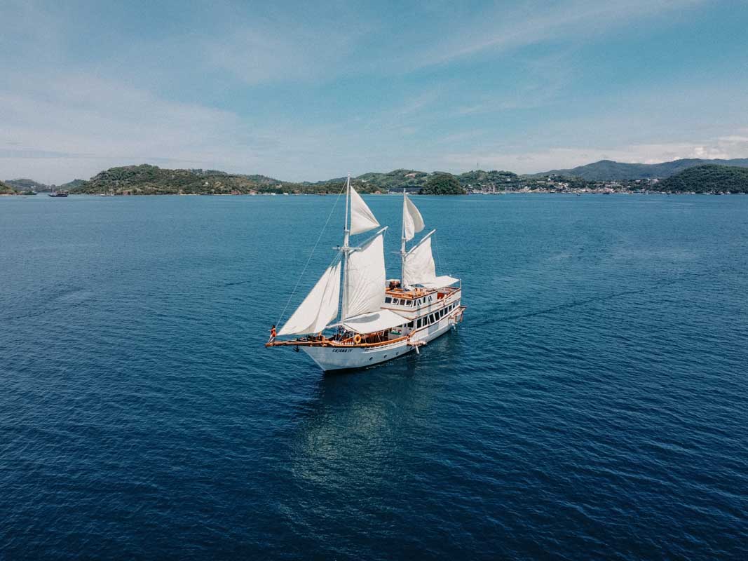 Luxury Boat for Komodo Boat Tour
