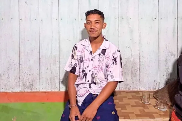 Emoond