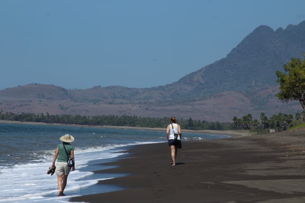 Flores island tour package in indonesia